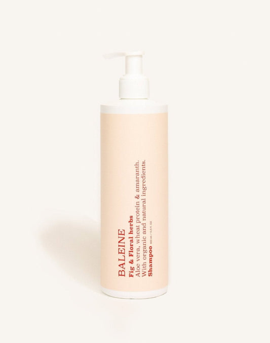 Shampoo with natural and organic ingredients in the scent of fig & floral herbs – nourishing hair care | Shampoo med naturlige og økologiske ingredienser i duften fig & floral herbs – plejende hårpleje.